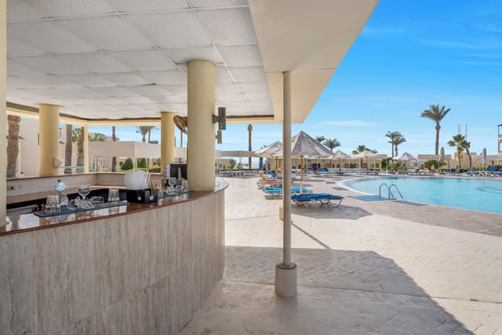Grand Oasis Resort