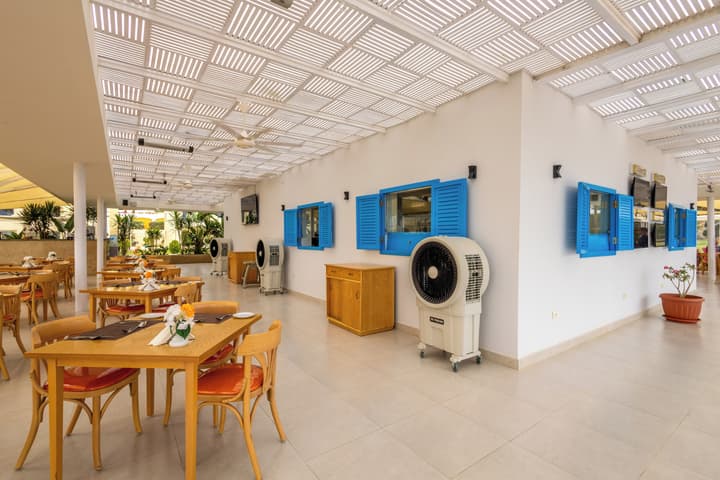 Grand Oasis Resort
