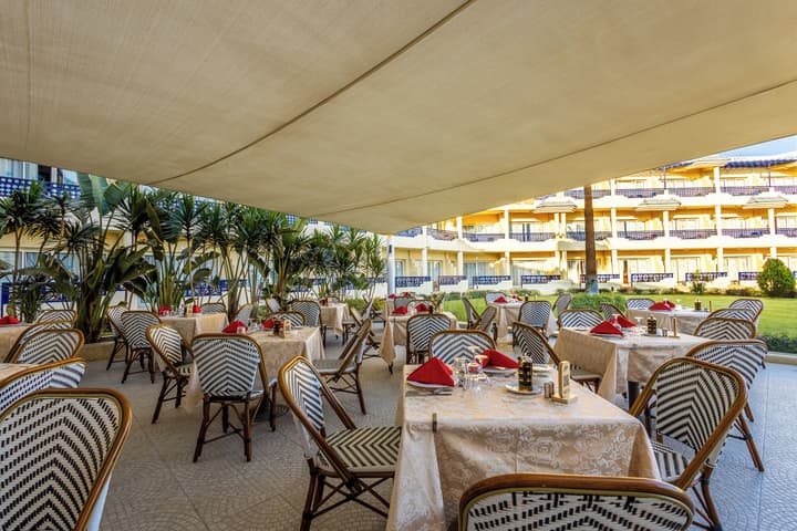 Grand Oasis Resort