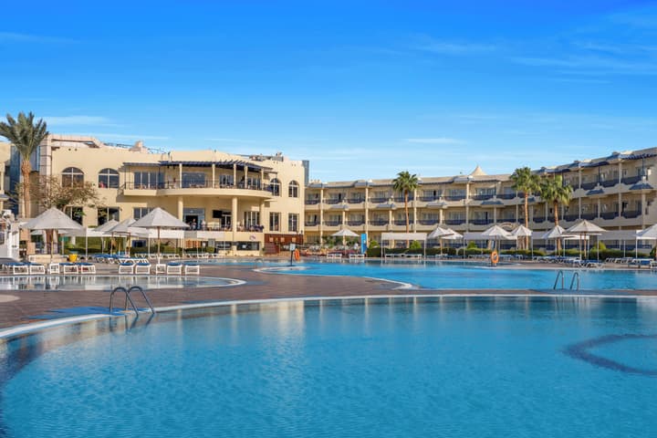 Grand Oasis Resort