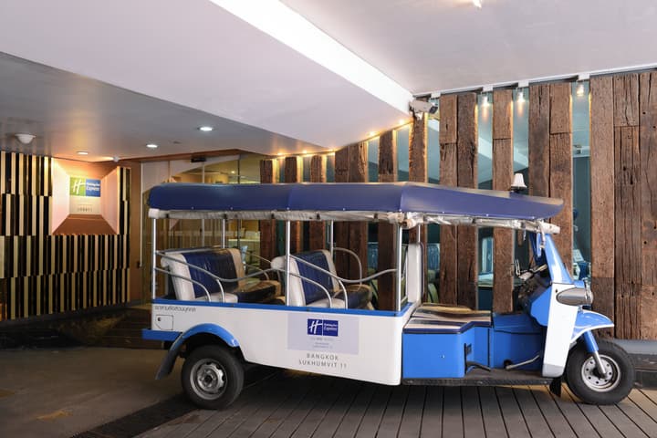 Holiday Inn Express Bangkok Sukhumvit 11 by IHG