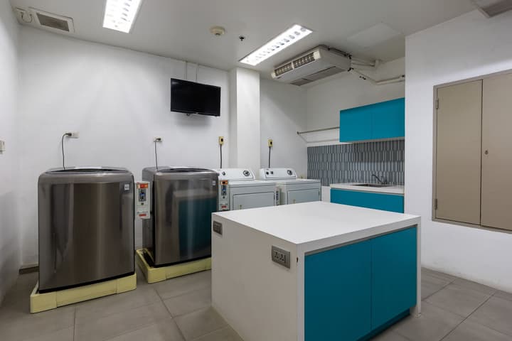 Holiday Inn Express Bangkok Sukhumvit 11 by IHG