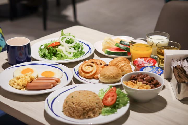 Holiday Inn Express Bangkok Sukhumvit 11 by IHG
