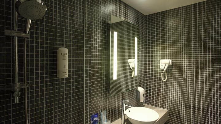 Holiday Inn Express Shanghai Gongkang by IHG