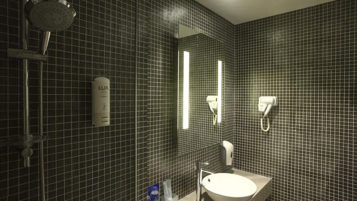 Holiday Inn Express Shanghai Gongkang by IHG