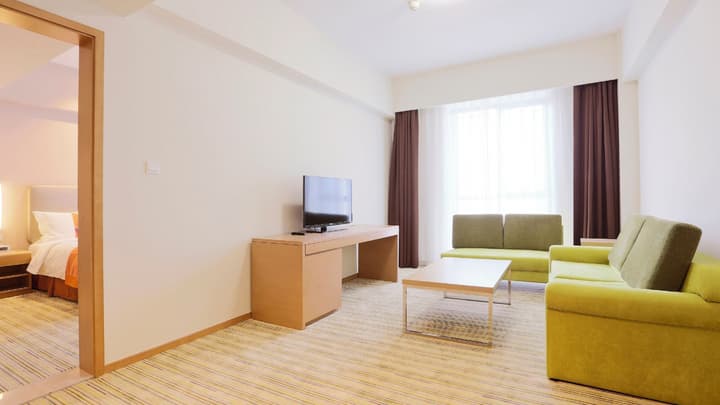 Holiday Inn Express Shanghai Gongkang by IHG