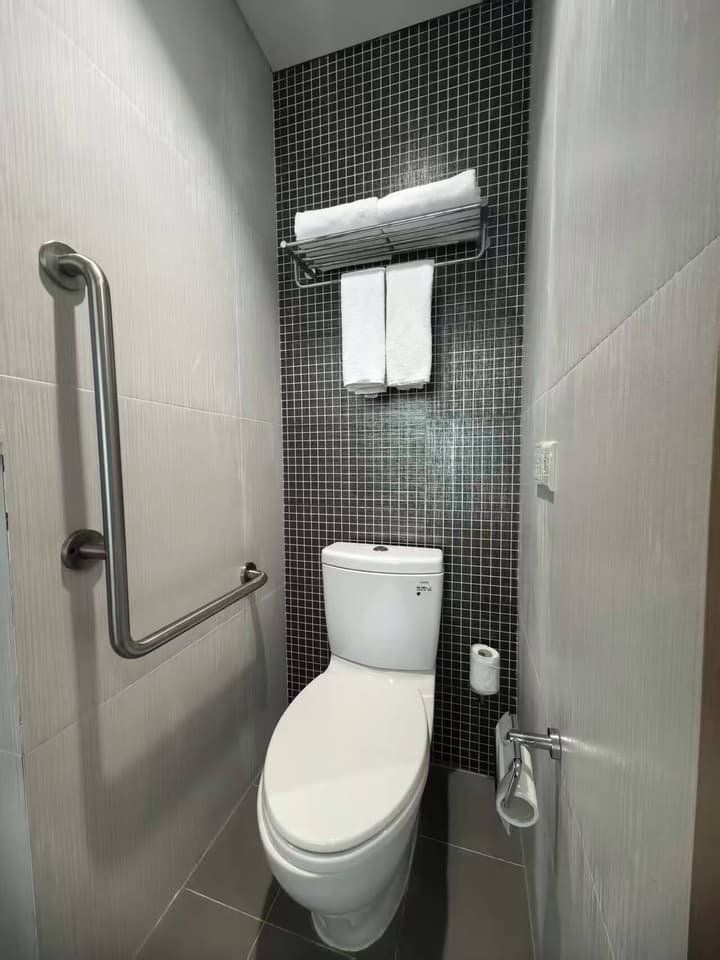 Holiday Inn Express Shanghai Gongkang by IHG