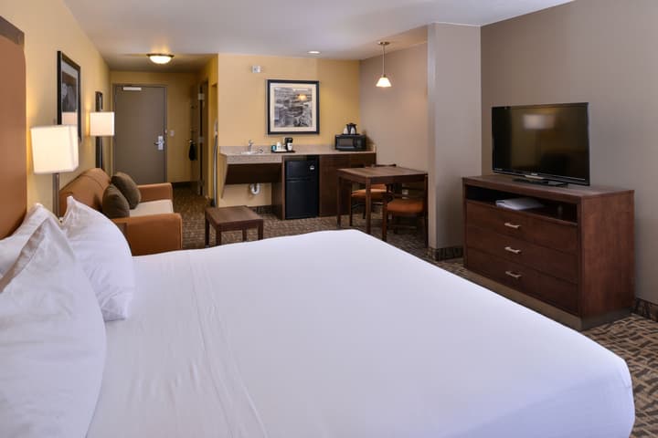 Holiday Inn Express & Suites Page - Lake Powell Area by IHG