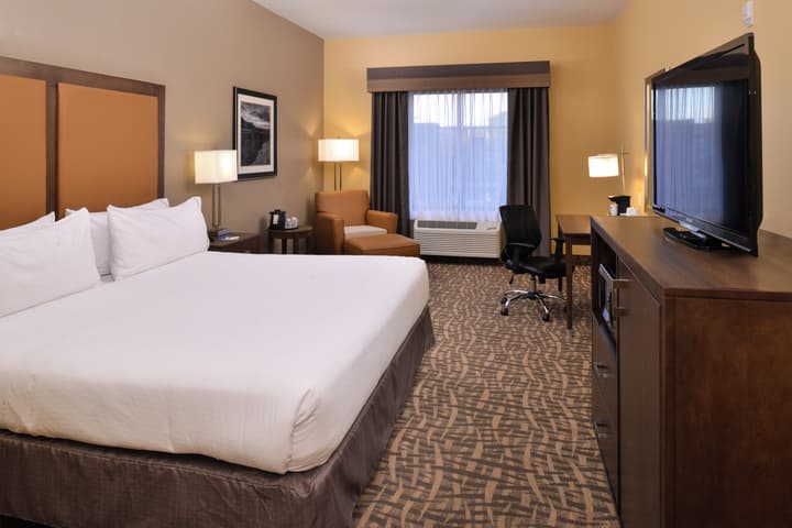 Holiday Inn Express & Suites Page - Lake Powell Area by IHG