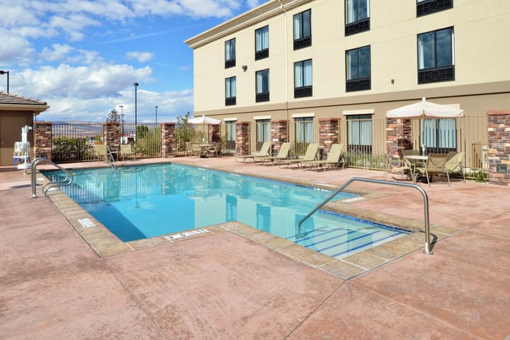Holiday Inn Express & Suites Page - Lake Powell Area by IHG