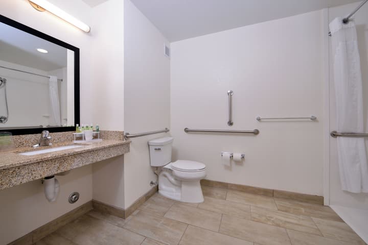Holiday Inn Express & Suites Page - Lake Powell Area by IHG