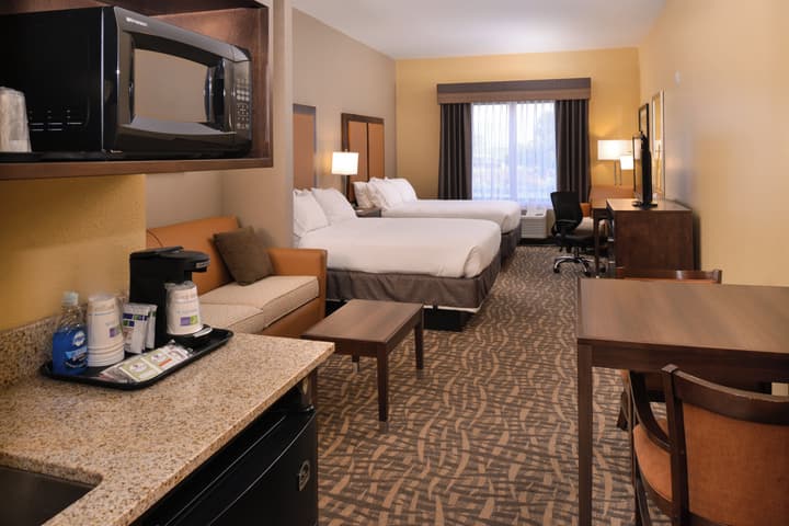 Holiday Inn Express & Suites Page - Lake Powell Area by IHG
