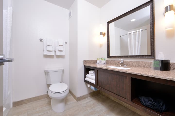 Holiday Inn Express & Suites Page - Lake Powell Area by IHG
