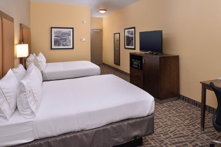 Holiday Inn Express & Suites Page - Lake Powell Area by IHG