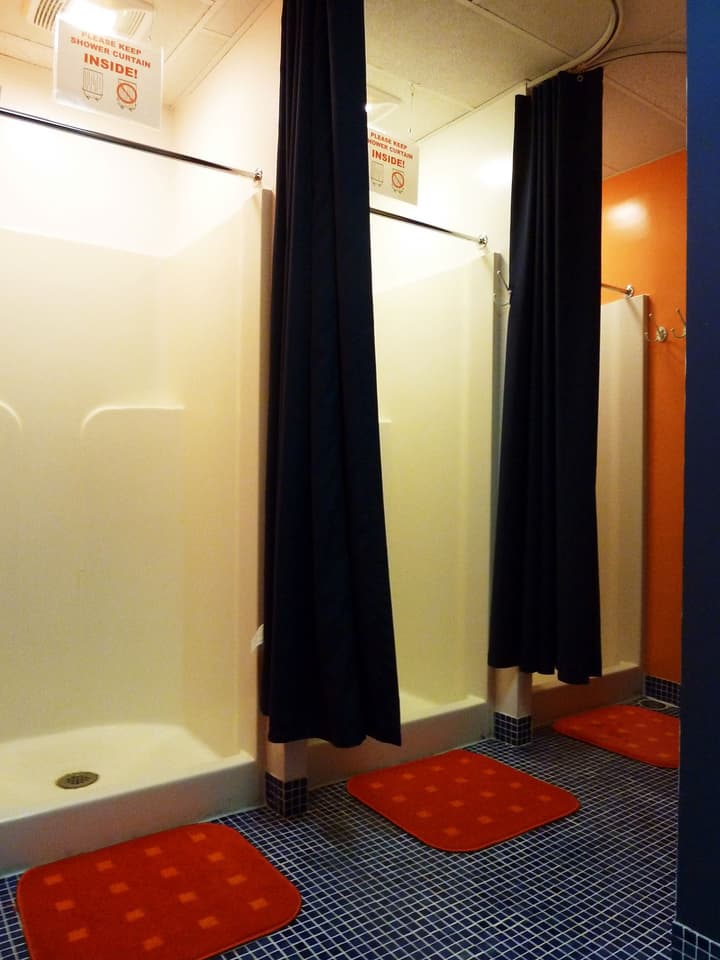Apple Hostels