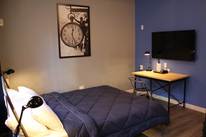 Apple Hostels