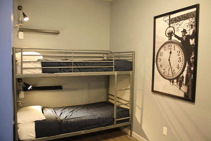 Apple Hostels