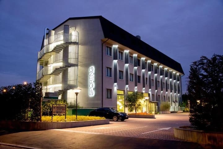 B&B HOTEL Milano Cologno Sporting