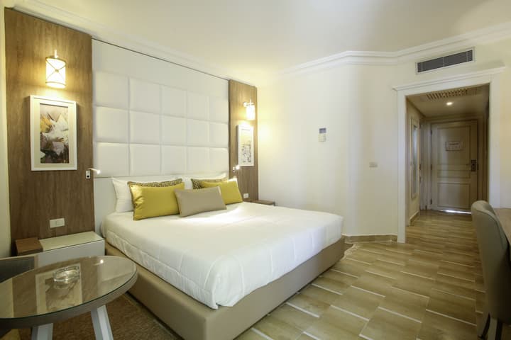 Sentido Bellevue Park