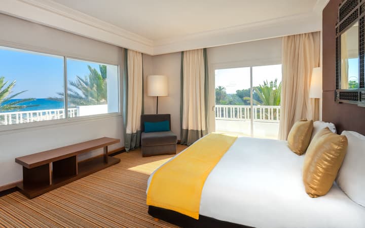OCEANA HOTEL & SPA