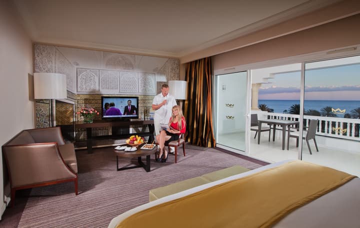 OCEANA HOTEL & SPA