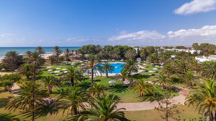 OCEANA HOTEL & SPA