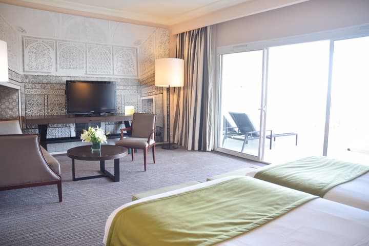 OCEANA HOTEL & SPA
