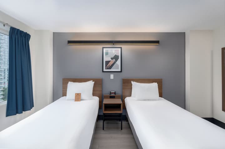 Hotel Willo (formerly YWCA Hotel Vancouver)