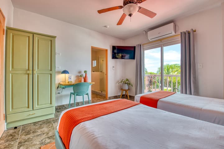 Bocas Paradise Hotel