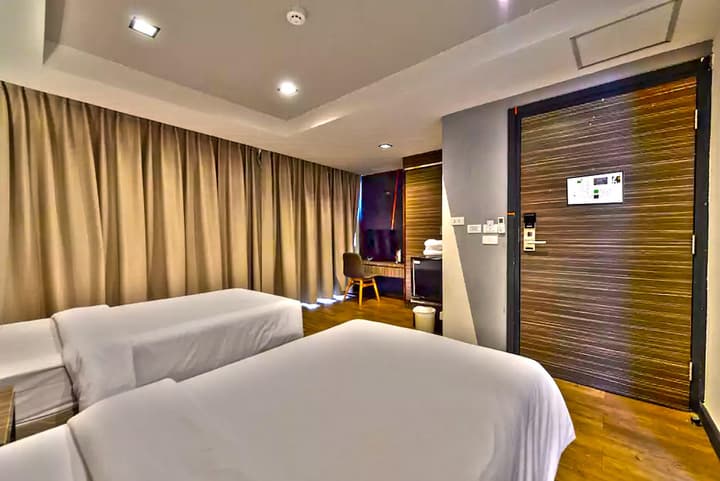 H2 Hotel
