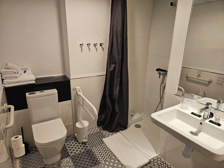 Hostal Aslyp 114
