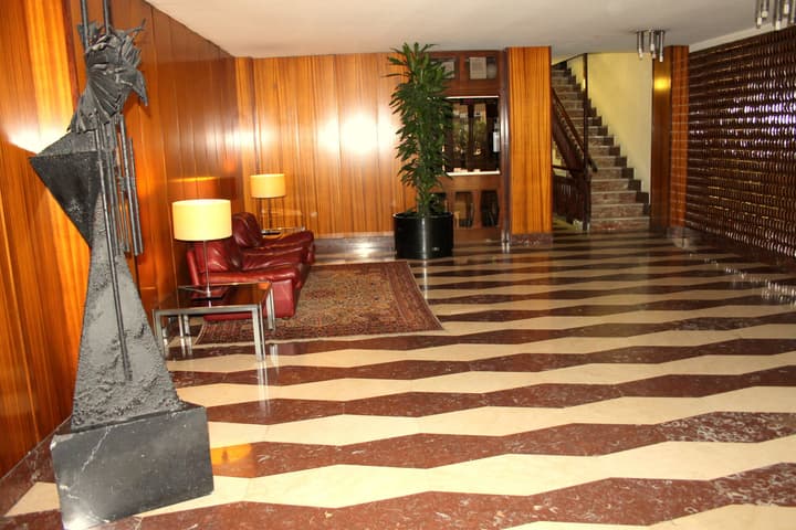 Hostal Aslyp 114