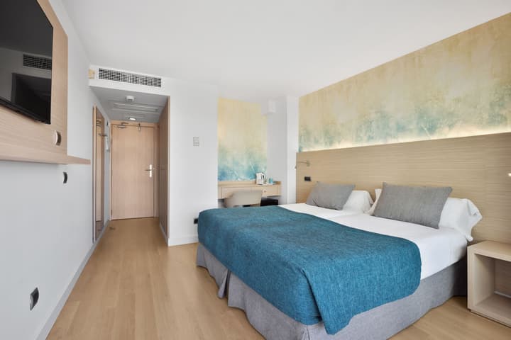 Aparthotel Fontanellas Playa