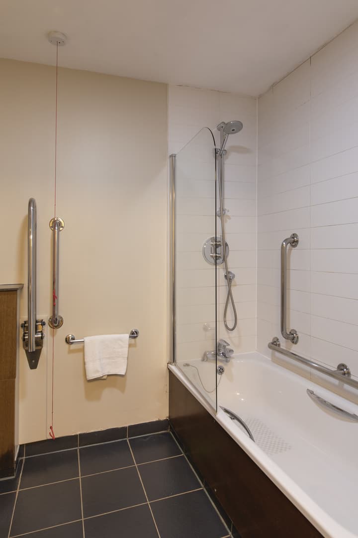 Chessington Resort Hotel