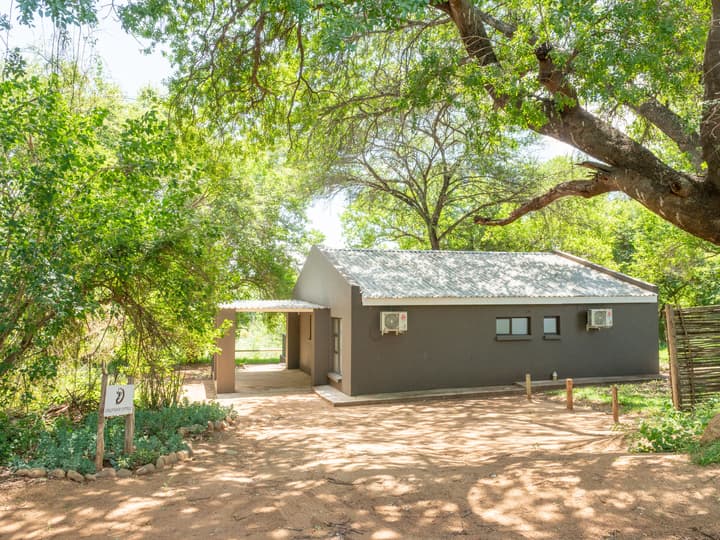 Bushriver Lodge