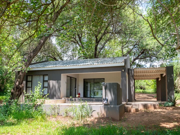 Bushriver Lodge