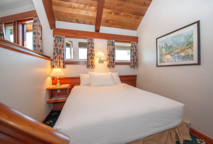 Painter's Lodge