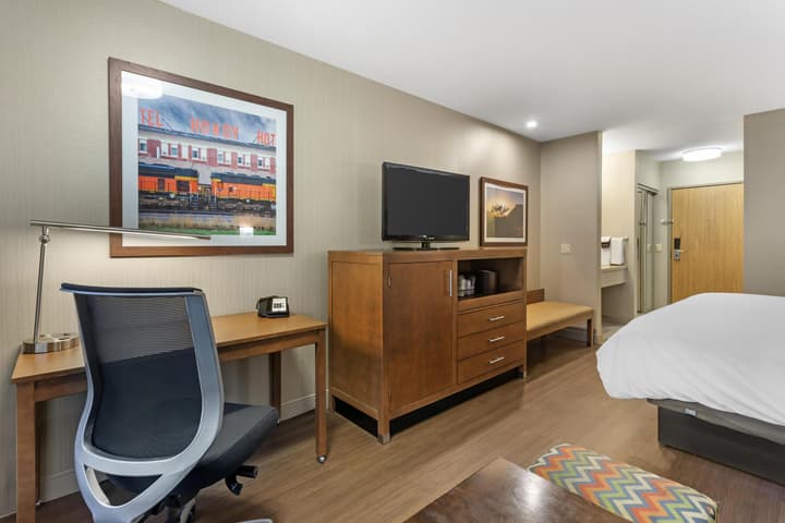 Best Western Plus Cottontree Inn