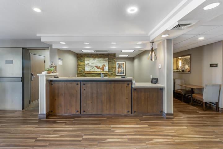 Best Western Plus Cottontree Inn