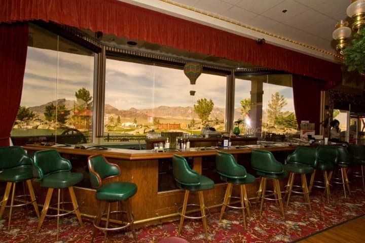 Longstreet Inn & Casino