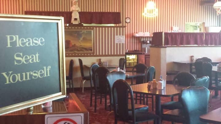 Longstreet Inn & Casino