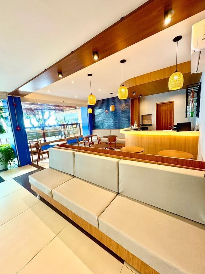Hit Hotel