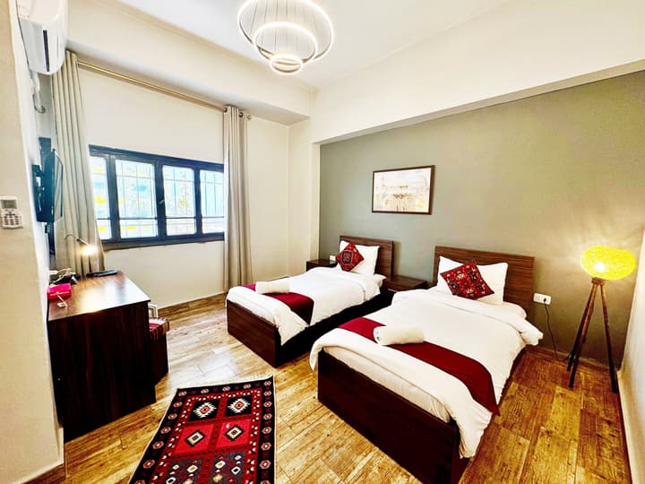 The Sydney Hotel