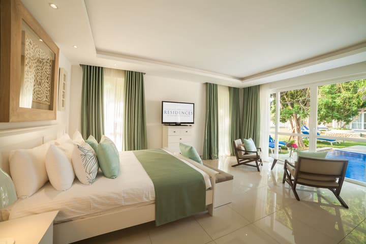 Leopard Beach Resort & Spa