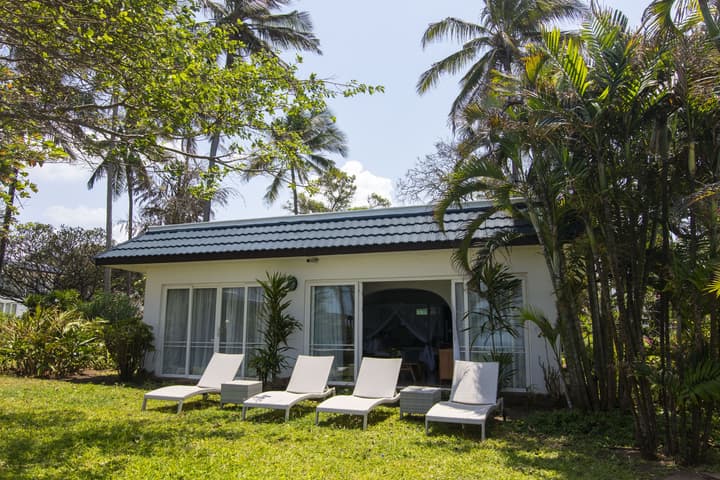 Leopard Beach Resort & Spa