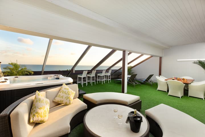 Double-Six Luxury Hotel
