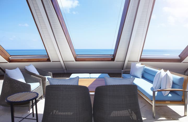 Double-Six Luxury Hotel