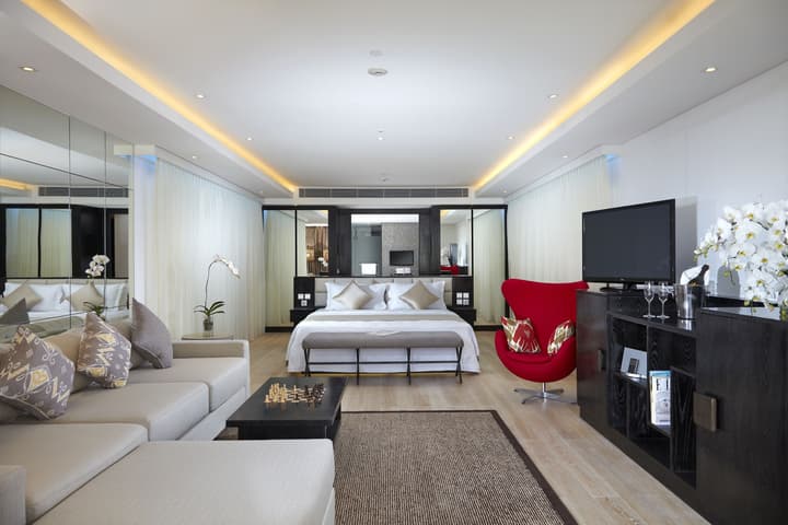 Double-Six Luxury Hotel