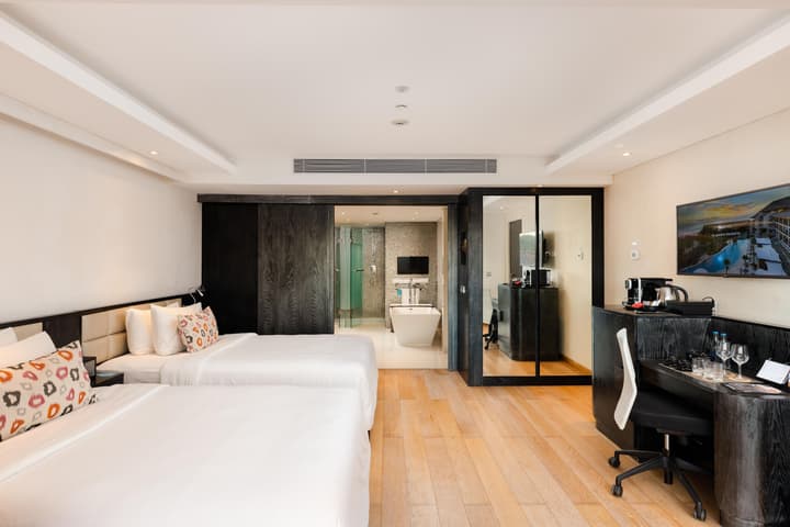 Double-Six Luxury Hotel