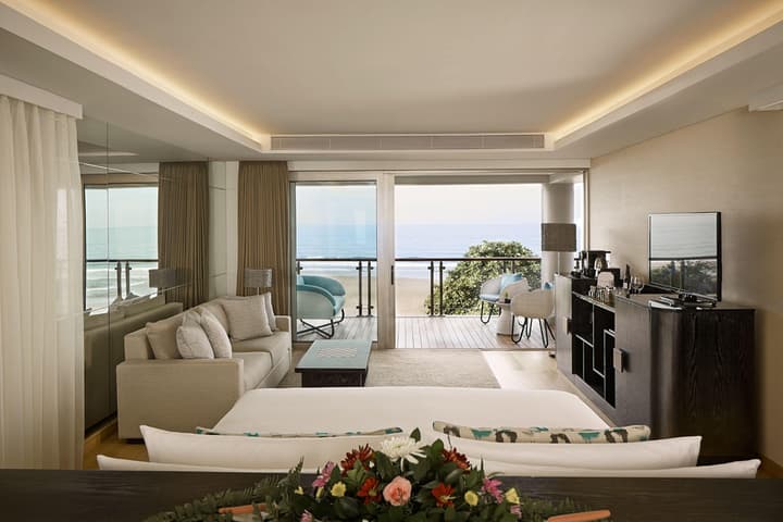 Double-Six Luxury Hotel